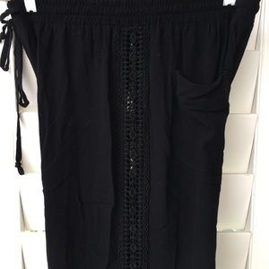 ⭐️ Black rayon cutout side seam pants